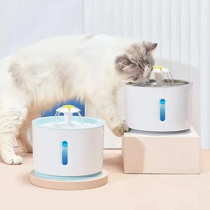 LED kattfontän med cirkulerande vatten – 2,4 liter