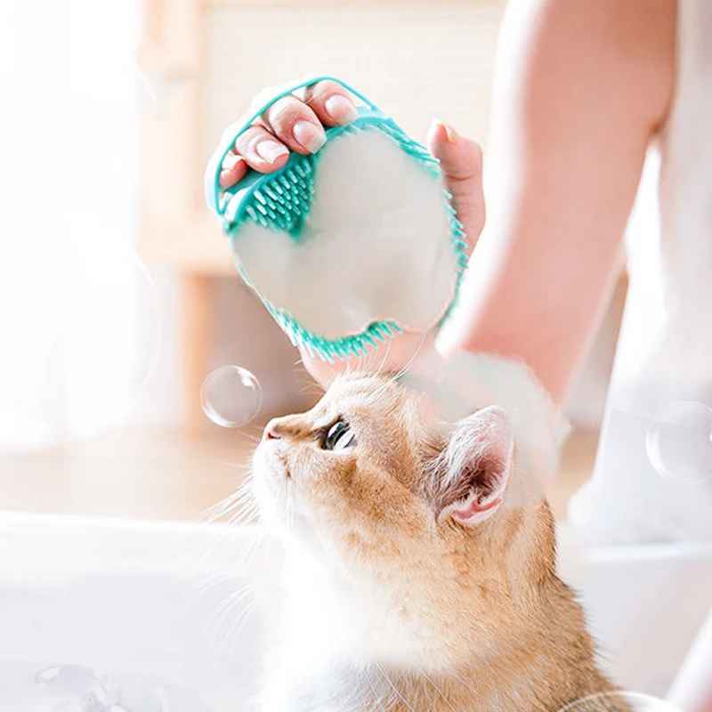 Massageborste för hund & katt – med schampobehållare